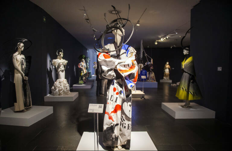 'Fashion Art' en el MuVIM. Foto: Abulaila.